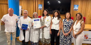 Imagen Entrega del certificado al Complejo Asistencial de Segovia